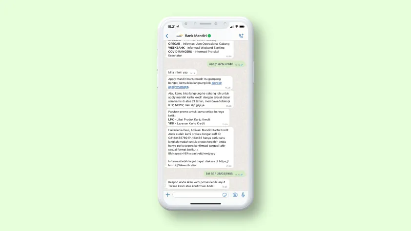 Conversación entre Bank Mandiri y un cliente por medio de WhatsApp