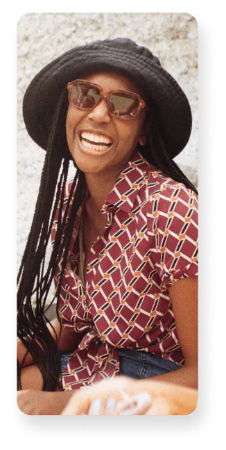 whatsapp user profile image of happy lady laughing