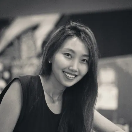 A profile picture of Reyna Jung, Product Marketing Lead, Business Messaging APAC, Meta
