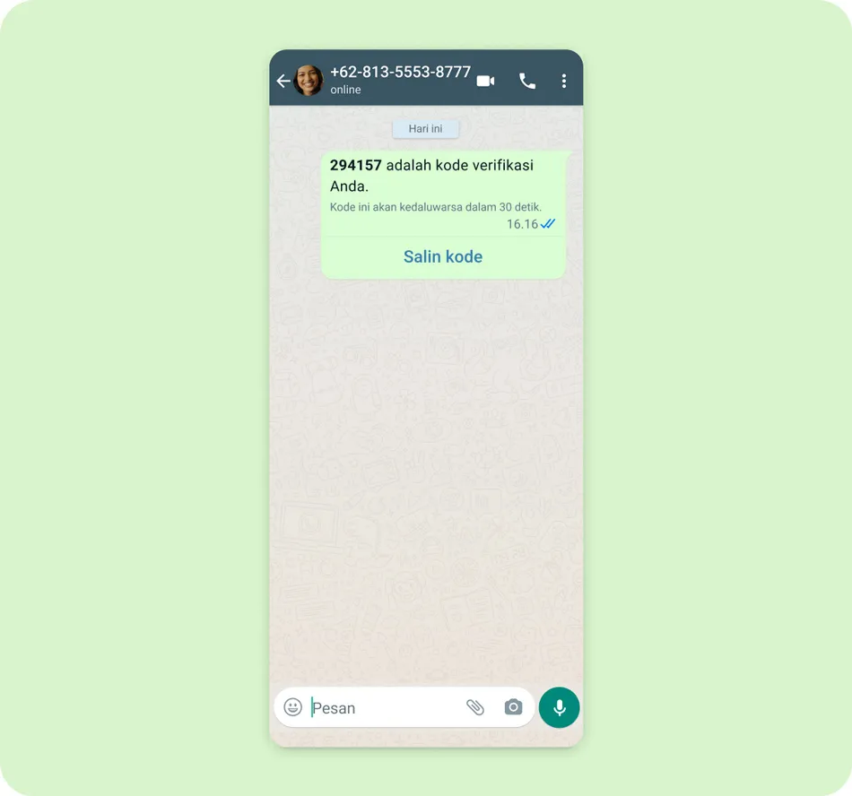 Kode verifikasi aplikasi WhatsApp Business dalam percakapan