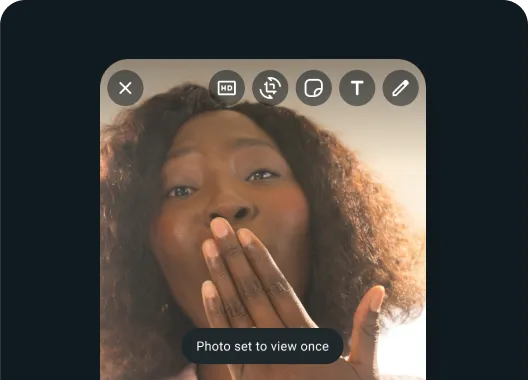 screenshot of view once feature on whatsapp to send photos and videos that disappear after they're opened