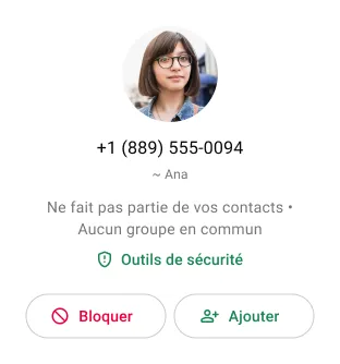 exemple d’une personne bloquant un contact indésirable sur whatsapp pour ne plus recevoir ses messages ni ses appels