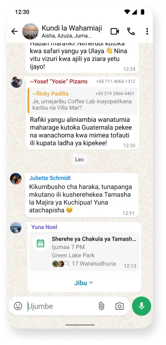 picha ya skrini ya gumzo la kikundi cha whatsapp cha kupanga hafla, inayoangazia mazungumzo yaliyopangwa na ujumbe wa maandishi unaoangazia vipengele vya kushirikiana vya programu kwa ajili ya kuratibu mikusanyiko na mikutano