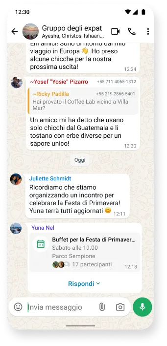 screenshot di una chat di gruppo su whatsapp per la pianificazione di eventi, con una conversazione organizzata con messaggi di testo che evidenziano le funzioni collaborative dell'app per il coordinamento di incontri e riunioni