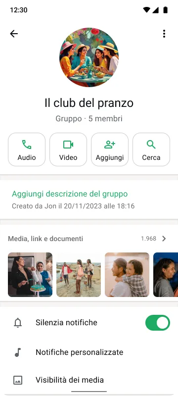 Schermata di uno smartphone che mostra una chat di gruppo chiamata "Lunch Club" con 5 membri, pulsanti di chiamata e ricerca e notifiche disattivate.
