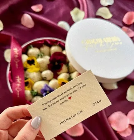 Note attached to an Art di Cacao box