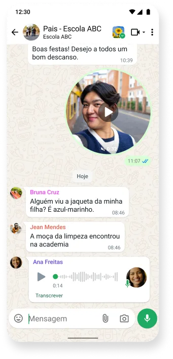 captura de tela de uma conversa do whatsapp que mostra o uso de várias mídias, com mensagens de vídeo, texto e voz, demonstrando uma comunicação integrada no famoso app de mensagens